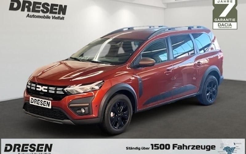 Gruen Neu 2024 Dacia Jogger Extreme Van / Kleinbus | 22.210 € (Fairer Preis) - Bild 1/4