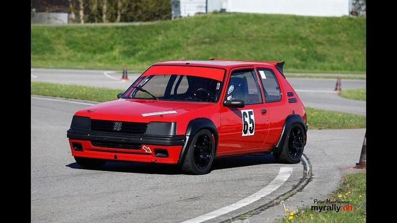 Rot Gebraucht 1990 Peugeot 205 Kleinwagen | 9.800 € - Bild 1/3
