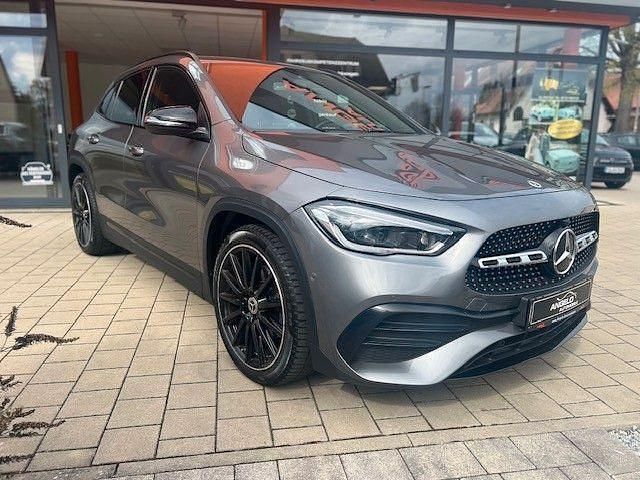Gebraucht Mercedes GLA220 AMG 190 PS (139 kW) 2023 Grau SUV