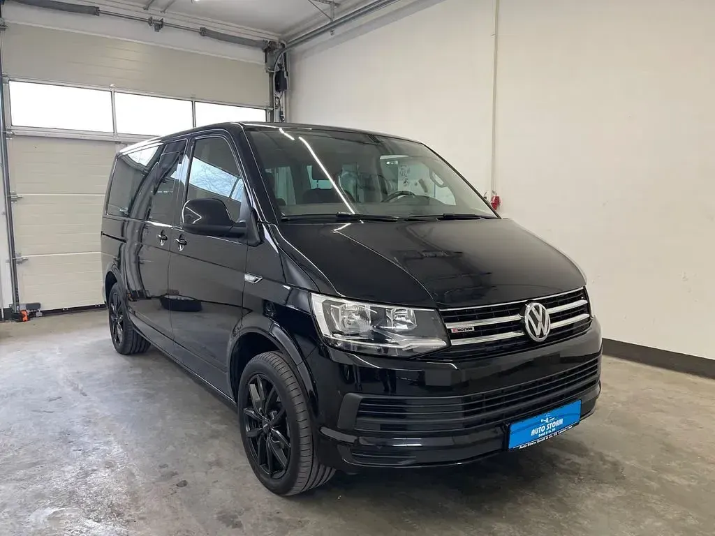 Gebraucht VW Multivan Comfortline 199 PS (146 kW) 2019 Deep black perleffekt Van / Kleinbus