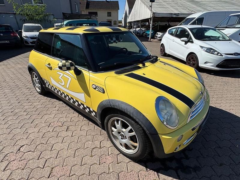 Gebraucht Mini ONE Sport 90 PS (66 kW) 2006 Gelb Kleinwagen