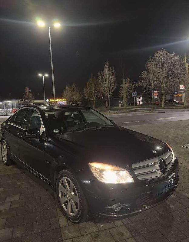 Gebraucht Mercedes C180 Avantgarde 156 PS (114 kW) 2010 Limousine