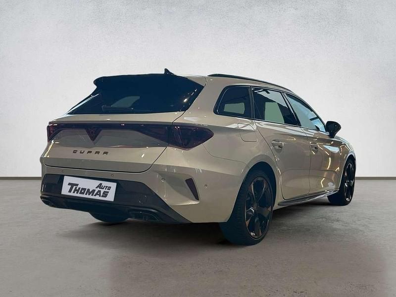 Usata Cupra Leon 150 CV (110 kW) 2026 Bianco Station wagon