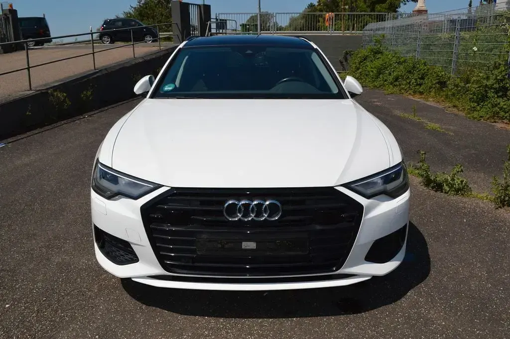 Gebraucht Audi A6 Sport 204 PS (150 kW) 2021 Weiß Kombi