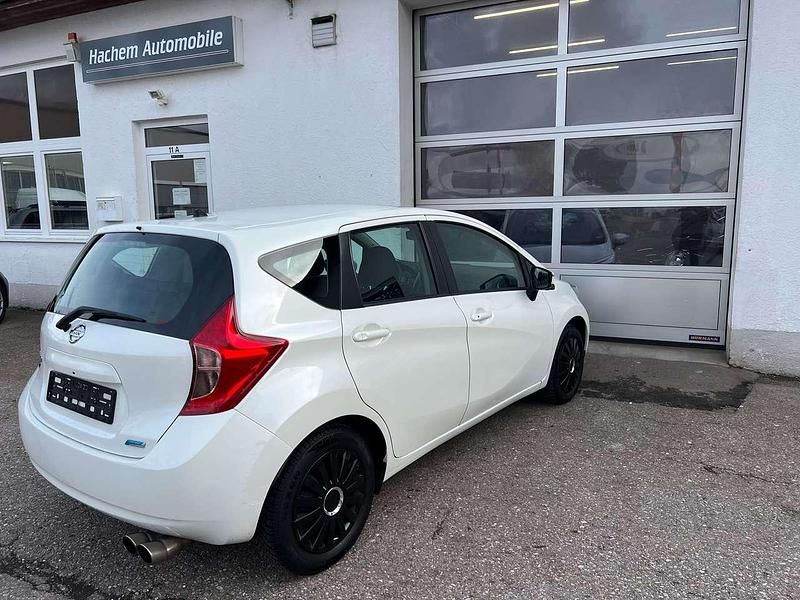 Gebraucht Nissan Note Acenta 80 PS (58 kW) 2013 Brilliant white (m) Kleinwagen