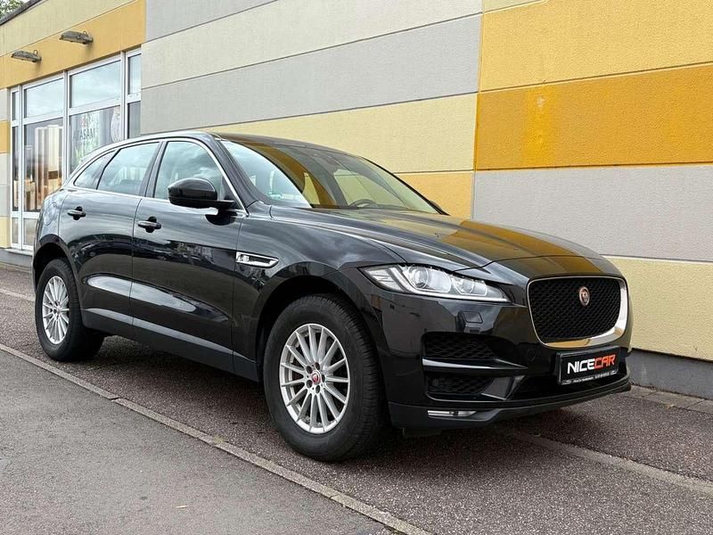 Gebraucht Jaguar F-Pace Pure 300 PS (220 kW) 2018 Santorini black SUV