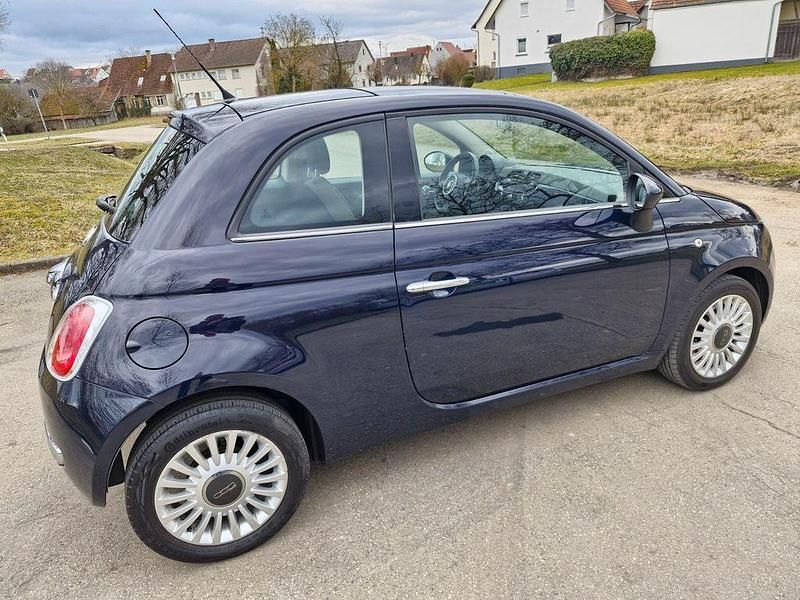 Gebraucht Fiat 500 Lounge 86 PS (63 kW) 2011 Blau Kleinwagen