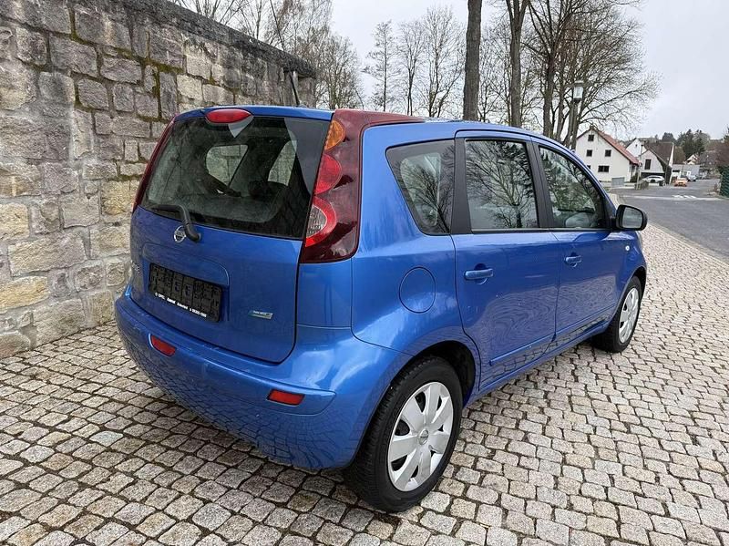Gebraucht Nissan Note Acenta 88 PS (64 kW) 2010 Blau Kleinwagen