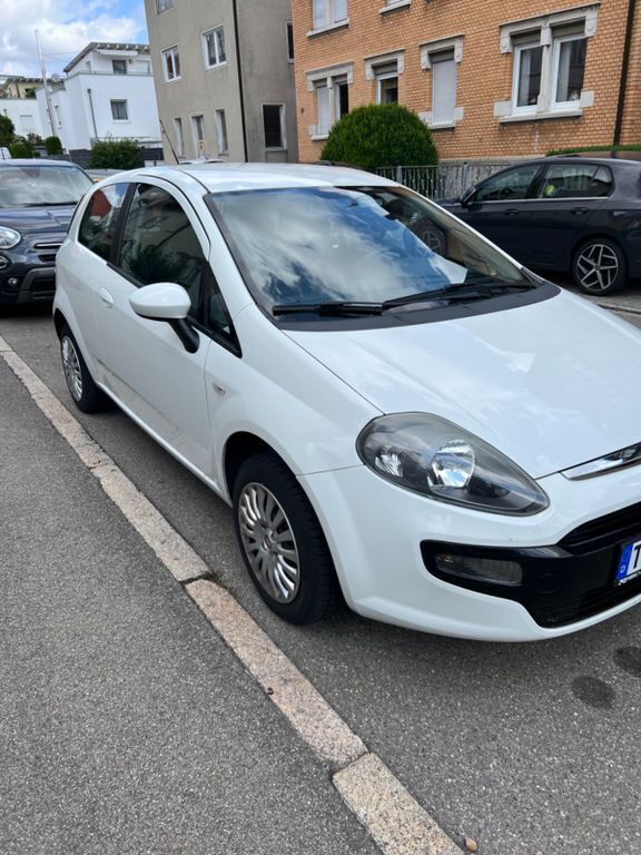 Gebraucht Fiat Punto Evo 69 PS (50 kW) 2011 Weiß Kleinwagen