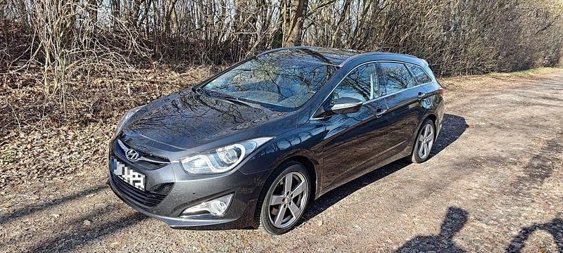 Gebraucht Hyundai i40 135 PS (99 kW) 2012 Grau Kombi