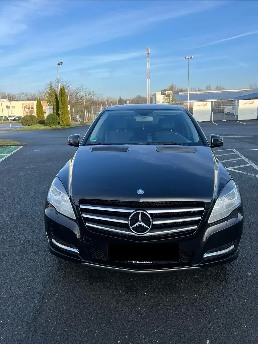 Gebraucht Mercedes R350 265 PS (194 kW) 2012 Schwarz Van / Kleinbus