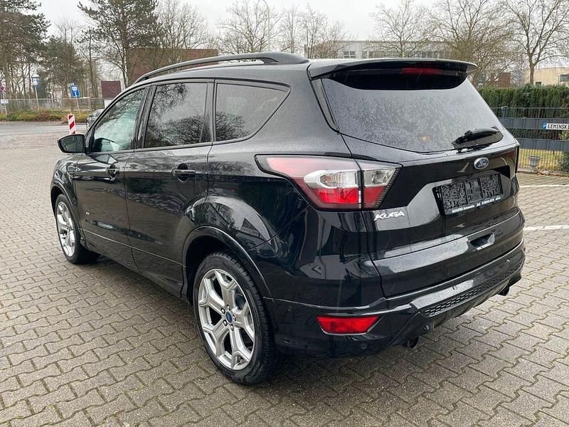 Gebraucht Ford Kuga ST-Line 179 PS (131 kW) 2017 Schwarz SUV