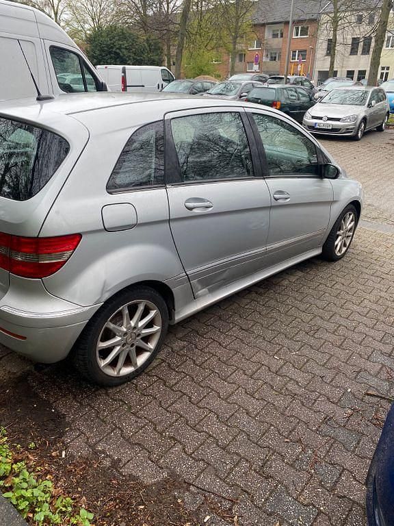 Gebraucht Mercedes B150 95 PS (69 kW) 2005 Van / Kleinbus