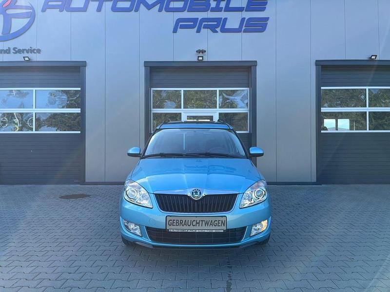 Blau Gebraucht 2011 Skoda Roomster Plus Edition Van / Kleinbus | 6.399 € (Fairer Preis) - Bild 1/4