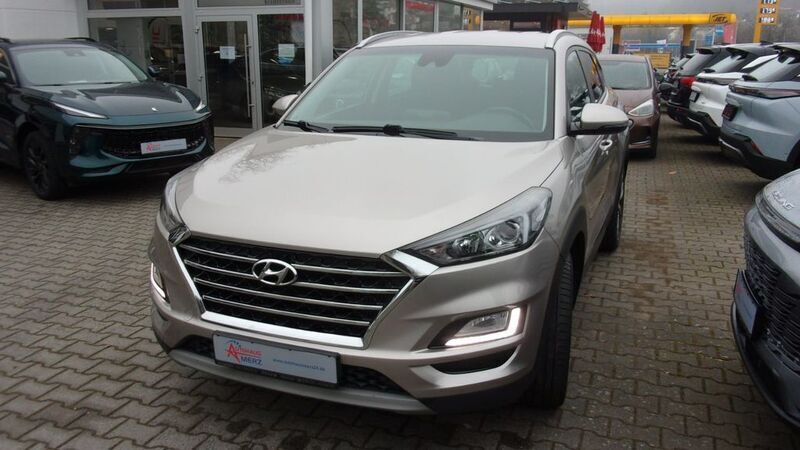 Beige Gebraucht 2019 Hyundai Tucson SUV | 21.880 € (Teuer) - Bild 1/4