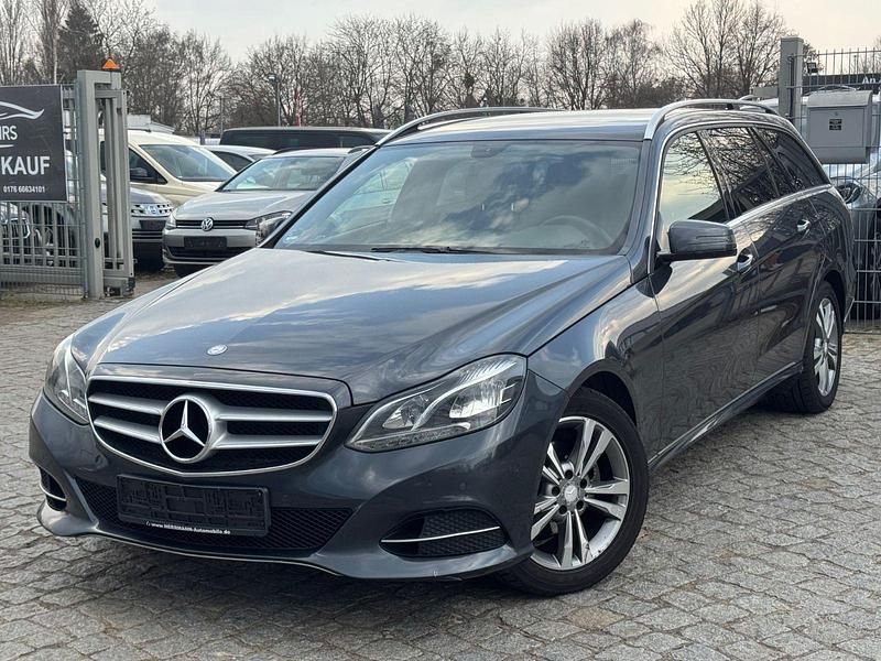 Gebraucht Mercedes E200 136 PS (100 kW) 2013 Grau Kombi