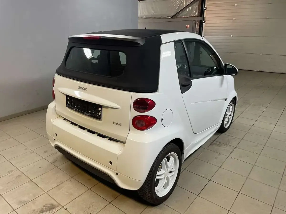 Gebraucht Smart ForTwo Cabrio 71 PS (52 kW) 2013 Weiß Cabrio