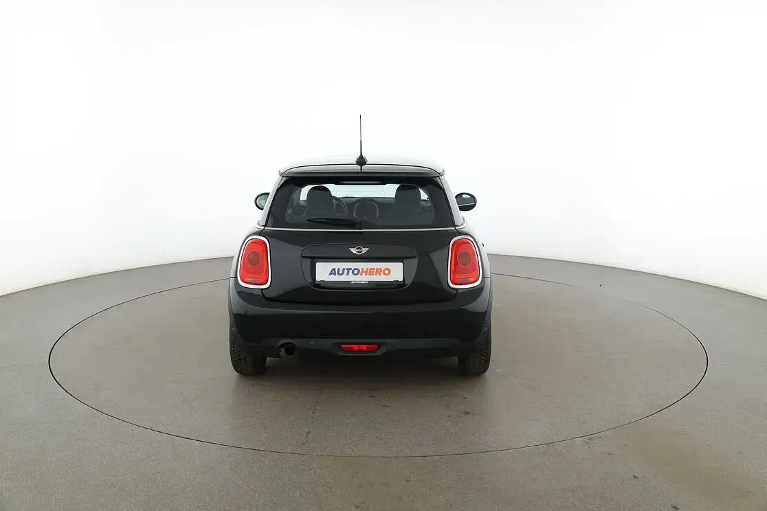 Gebraucht Mini ONE 75 PS (55 kW) 2018 Schwarz Kleinwagen
