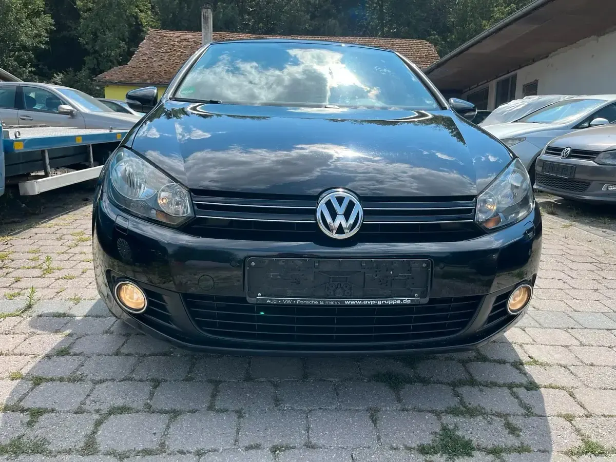 Gebraucht VW Golf VI Team 105 PS (77 kW) 2010 Schwarz Kleinwagen