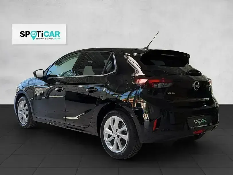 Używany Opel Corsa Elegance 101 KM (74 kW) 2022 Czarny Hatchback