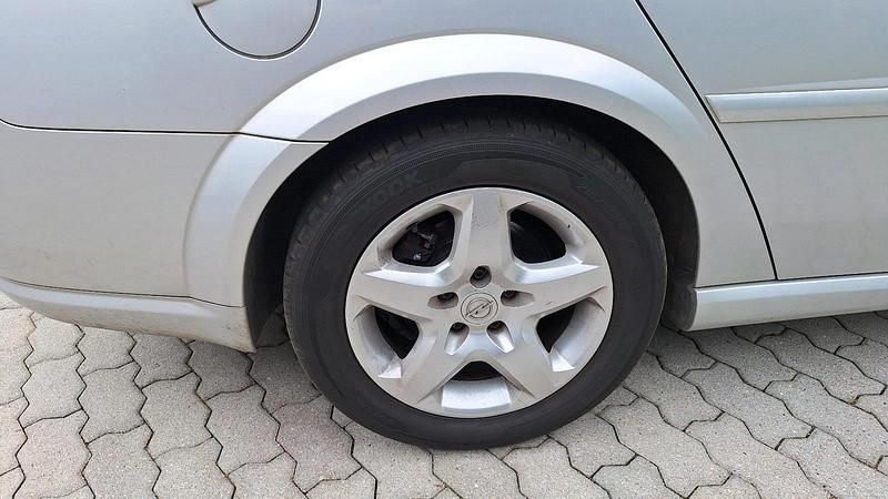 Gebraucht Opel Vectra 140 PS (102 kW) 2006 Silber Limousine