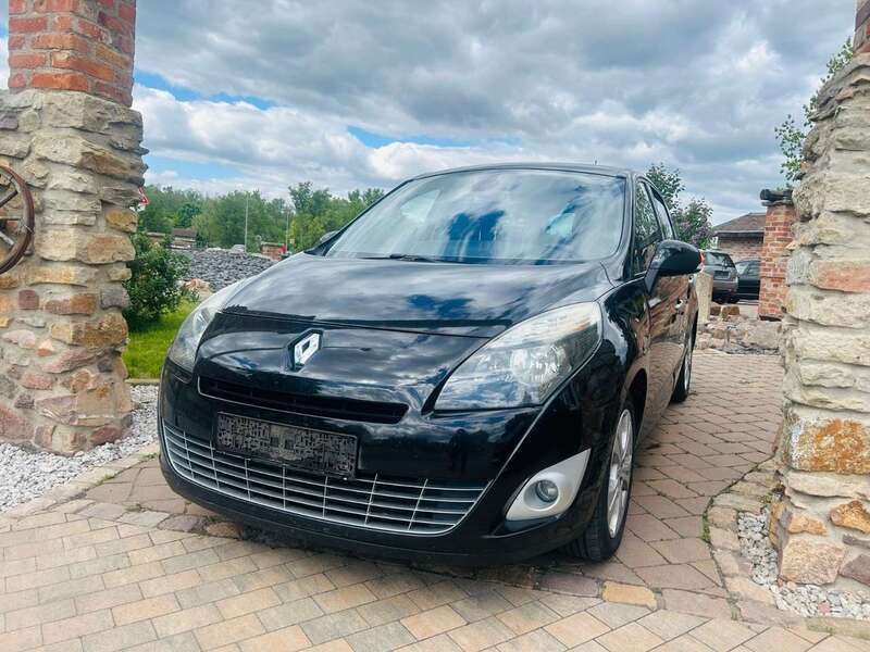 Schwarz Gebraucht 2010 Renault Scénic III Dynamique Van / Kleinbus | 4.980 € (Teuer) - Bild 1/4