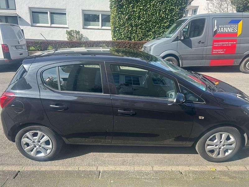 Gebraucht Opel Corsa Edition 69 PS (50 kW) 2016 Schwarz Kleinwagen