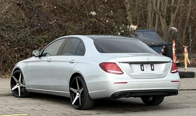 Gebraucht Mercedes E350 258 PS (189 kW) 2016 Silber Limousine