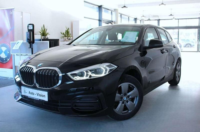 Gebraucht BMW 118 Advantage 136 PS (100 kW) 2022 Schwarz Kleinwagen