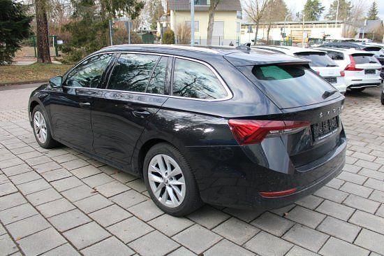 Gebraucht Skoda Octavia Style 150 PS (110 kW) 2022 Blackmagic (metallic) Kombi