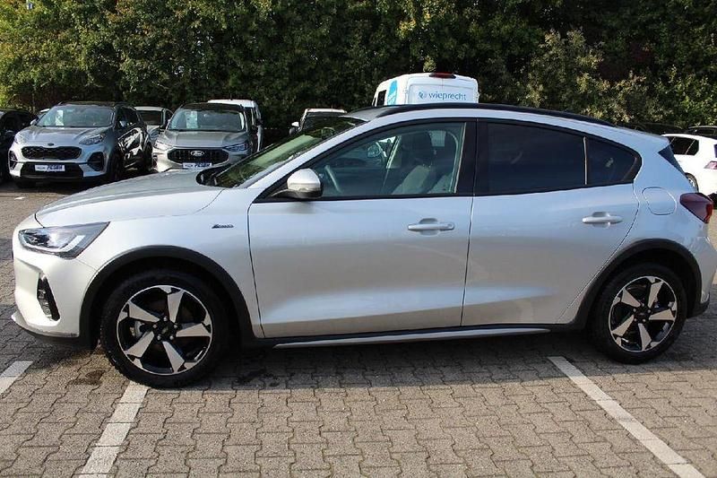 Gebraucht Ford Focus Active 125 PS (91 kW) 2024 Silber Limousine