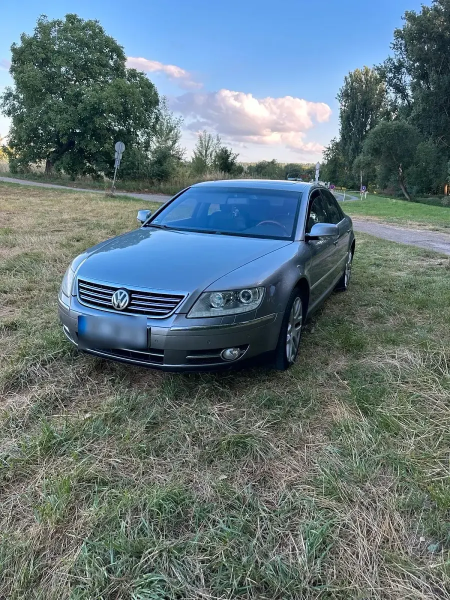 Gebraucht VW Phaeton 240 PS (176 kW) 2009 Silber Limousine