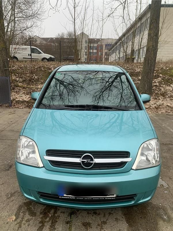 Grün Gebraucht 2003 Opel Meriva Van / Kleinbus | 1.400 € (Guter Preis) - Bild 1/4