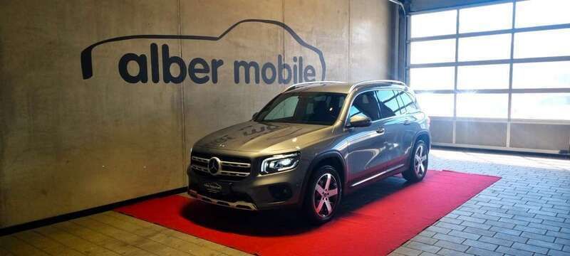 Grau Gebraucht 2020 Mercedes GLB200 Business SUV | 31.790 € (Fairer Preis) - Bild 1/3