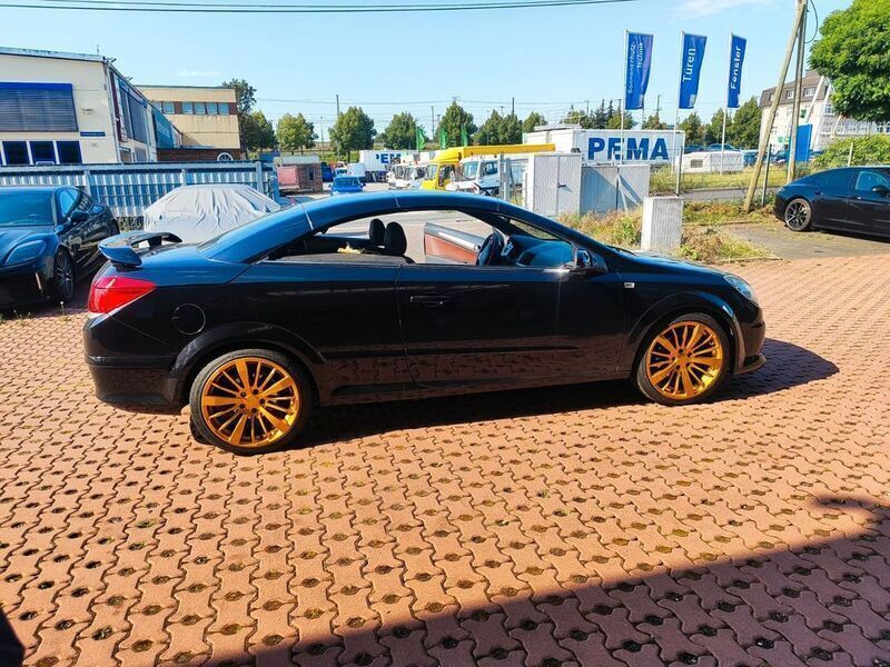Schwarz Gebraucht 2006 Opel Astra Cabriolet Edition Cabrio | 7.500 € - Bild 1/4