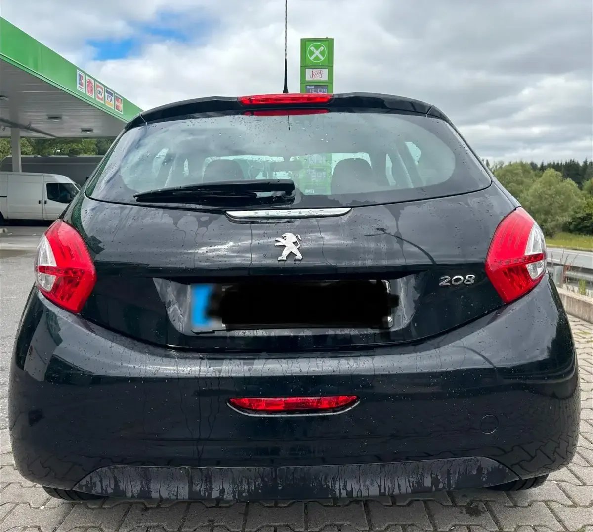 Gebraucht Peugeot 208 82 PS (60 kW) 2014 Kleinwagen