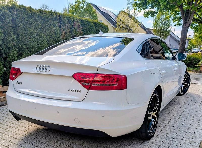 Używany Audi A5 Sportback Performance 143 KM (105 kW) 2011 Biały Hatchback