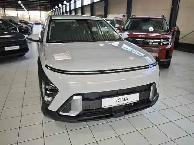 Neu Hyundai Kona Select 116 PS (85 kW) 2026 Grau SUV