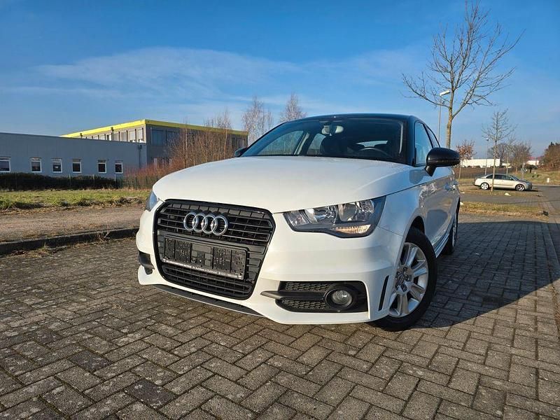 Gebraucht Audi A1 Sportback S-Line 86 PS (63 kW) 2015 Weiß Kleinwagen