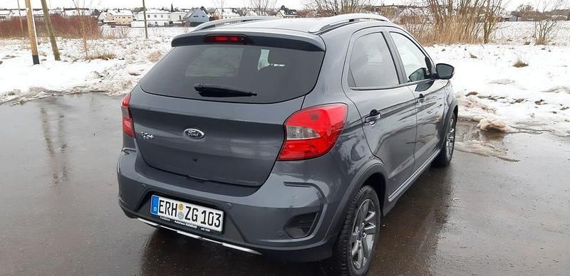 Gebraucht Ford Ka Active 86 PS (63 kW) 2019 Grau Limousine