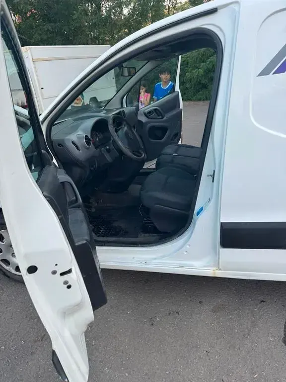 Gebraucht Peugeot Partner 90 PS (66 kW) 2010 Weiß Van / Kleinbus