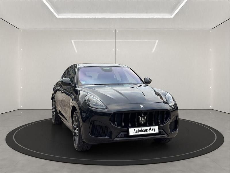 Schwarz Gebraucht 2024 Maserati Grecale SUV | 64.950 € (Guter Preis) - Bild 1/4