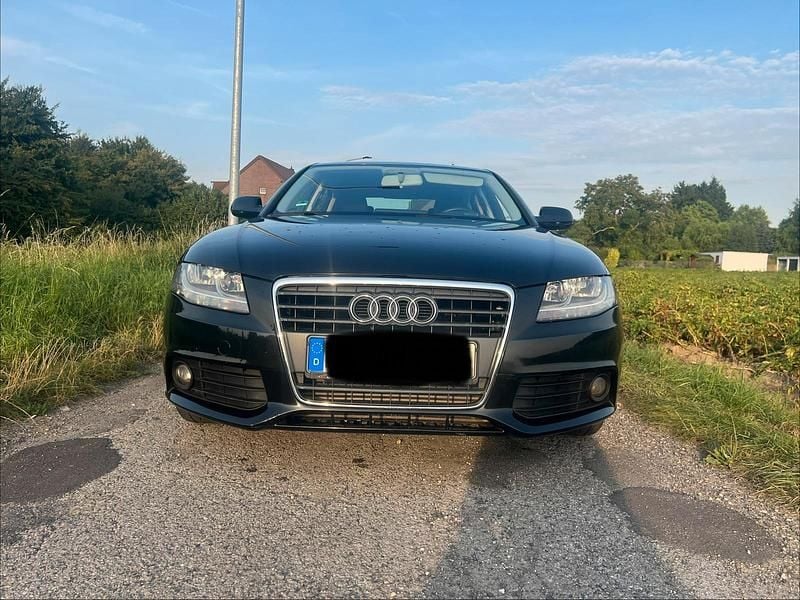 Gebraucht Audi A4 160 PS (117 kW) 2010 Schwarz Limousine