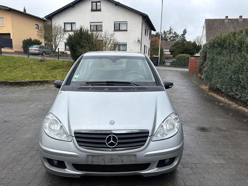 Gebraucht Mercedes A150 Classic 95 PS (69 kW) 2005 Silber Limousine
