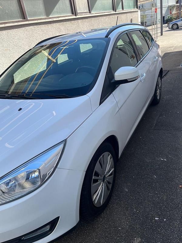 Second-hand Ford Focus Active 120 CP (88 kW) 2018 Alb Break