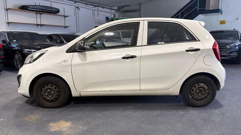 Second-hand Kia Picanto 69 CP (50 kW) 2013 Alb Hatchback
