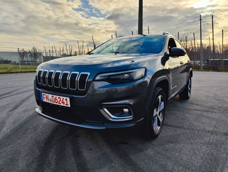 Granite crystal met. clear coat (metallic) Gebraucht 2020 Jeep Cherokee Limited SUV | 15.990 € (Guter Preis) - Bild 1/4