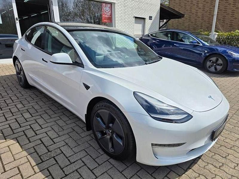 Gebraucht Tesla Model 3 RWD 366 kW (498 PS) 2021 Weiß Limousine