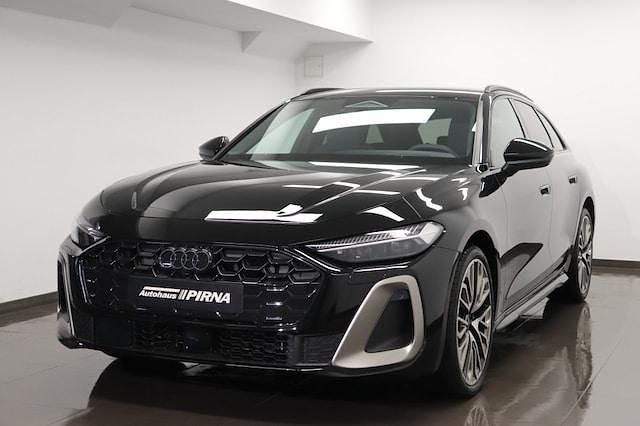 Gebraucht Audi A5 Ambiente 204 PS (150 kW) 2025 Mythosschwarz metallic Kombi