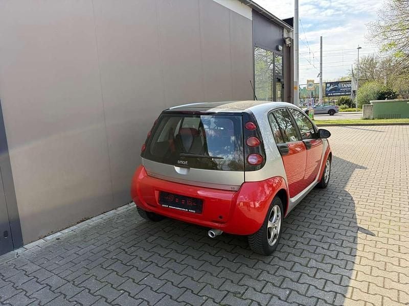 Używany Smart ForFour Passion 109 KM (80 kW) 2004 Czerwony Hatchback